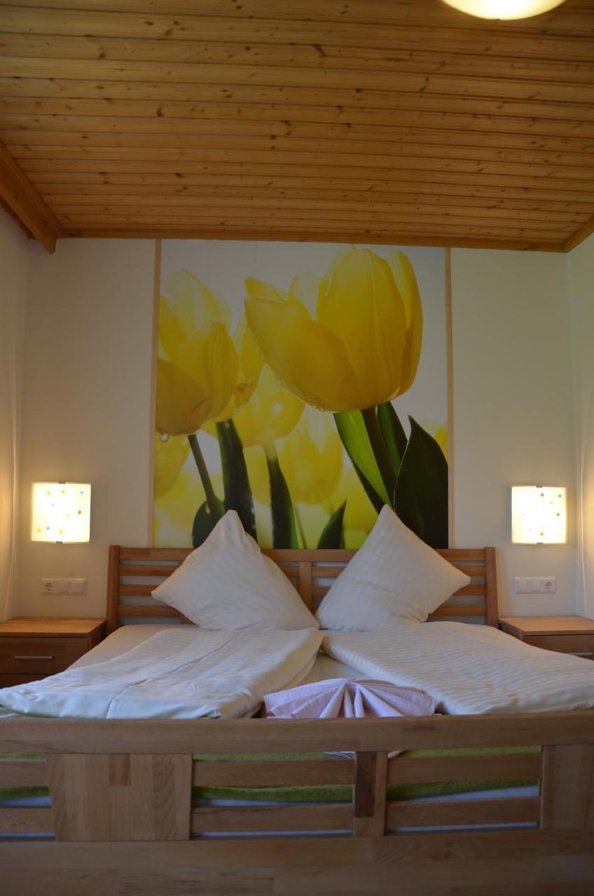 Ferien Am Talhof Hotel Sankt Urban Ngoại thất bức ảnh